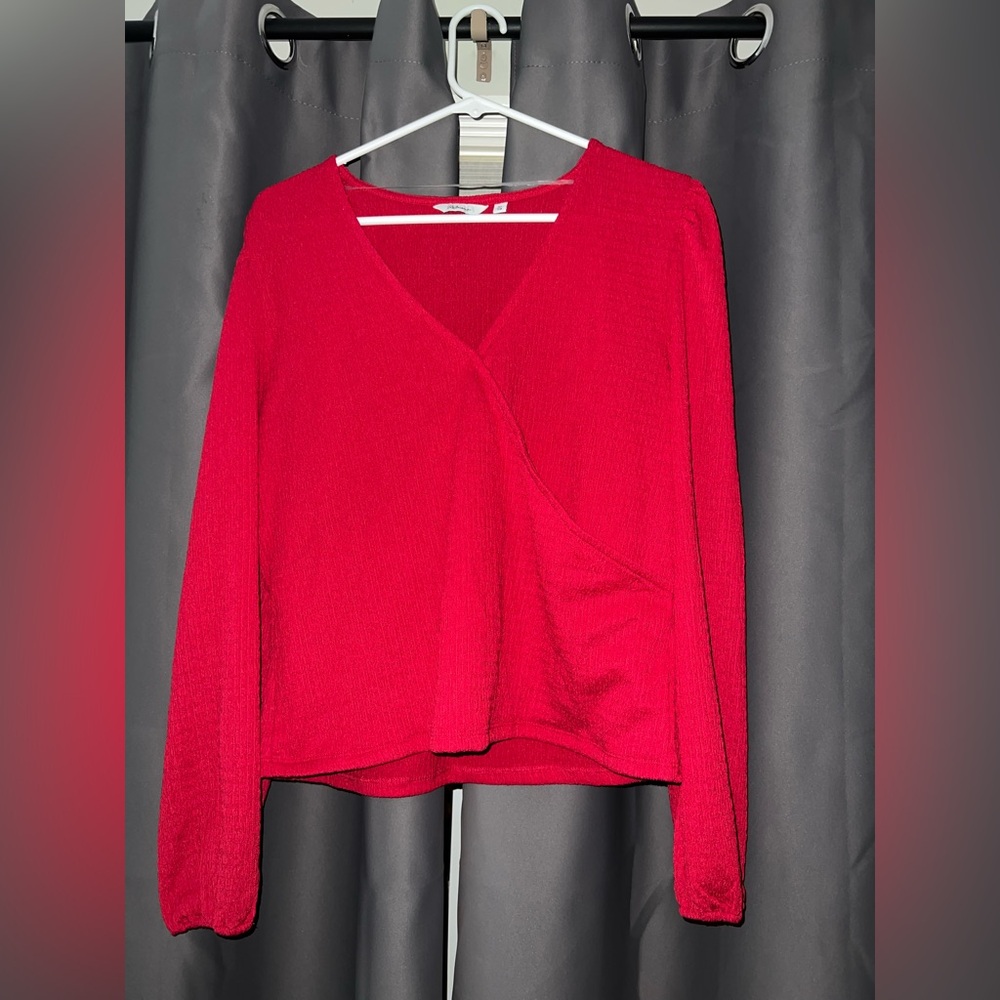 NWOT XL Reitmans Red Wrap long sleeve Sweater with elastic sleeves